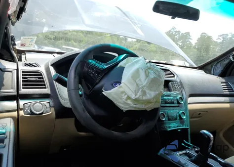 2016 Ford Explorer z USA, uszkodzony, nr VIN 1FM5K7B80GGC85484